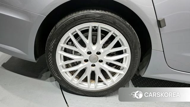 Audi New A6 id 4384855 из Кореи 27
