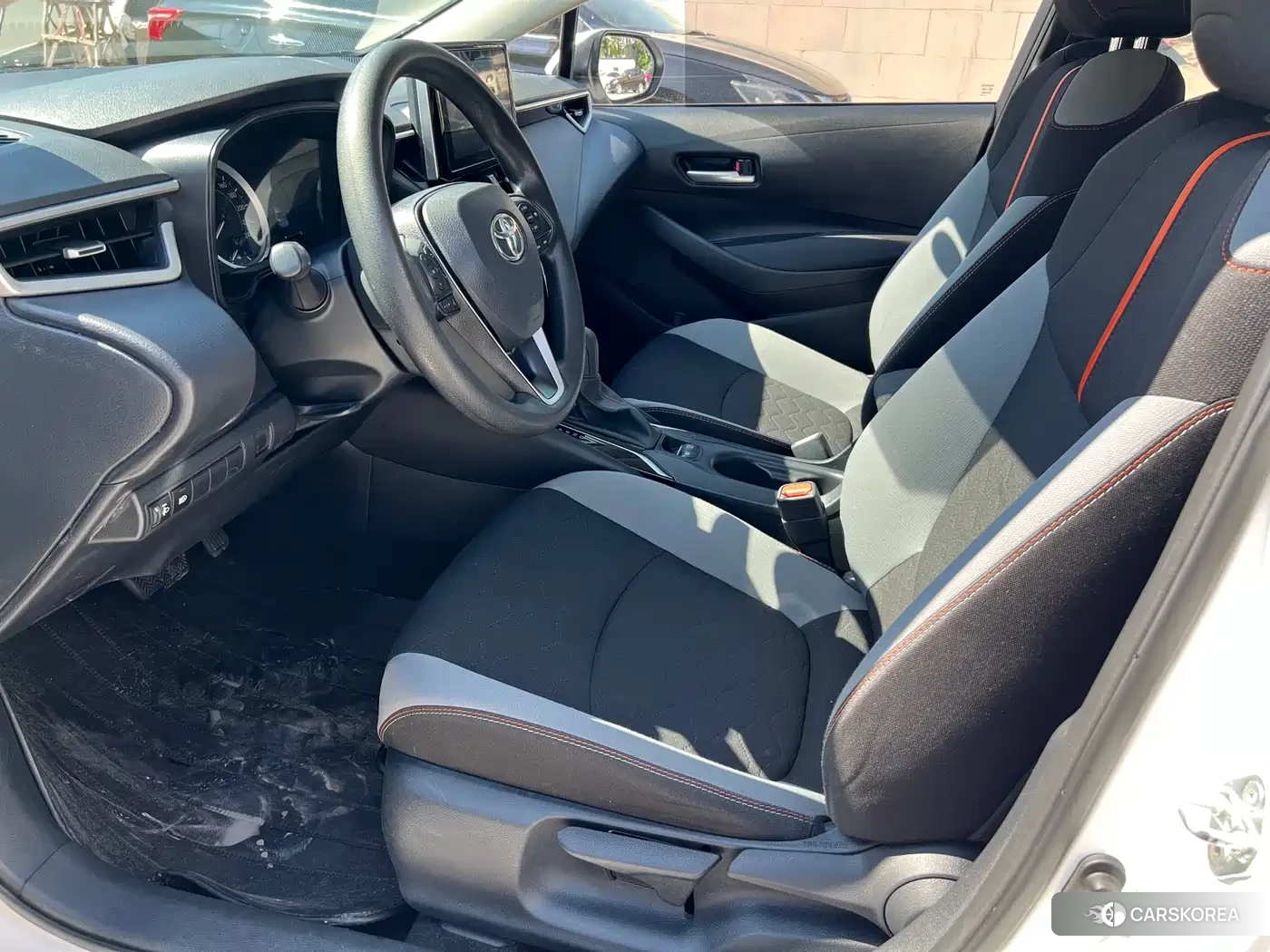 Toyota Corolla 2023 Белый из Китая, фото 5