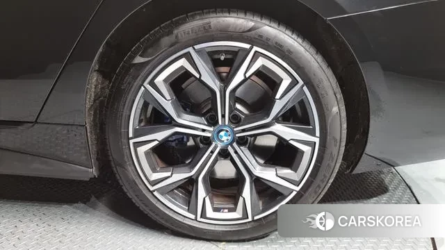 BMW i4 id 3487102 из Кореи 15