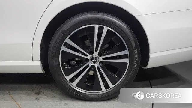 Mercedes-Benz E-Class W213 id 3753138 из Кореи 15