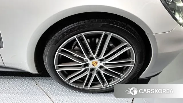 Porsche Panamera (971) id 3325403 из Кореи 15