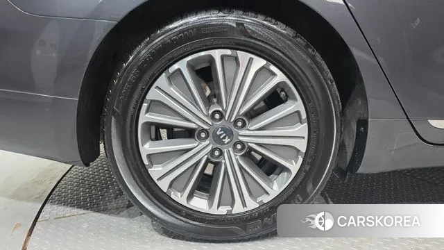 Kia K7 Premier Hybrid id 3616913 из Кореи 15