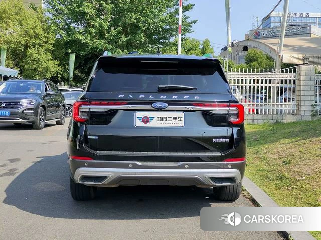 Ford Explorer 2024 Черный из Китая, фото 6