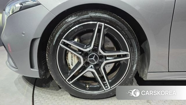 Mercedes-Benz A-Class W177 id 4268035 из Кореи 25