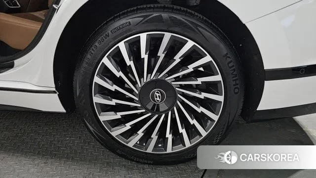 Hyundai Grandeur Hybrid (GN7) id 3633890 из Кореи 15