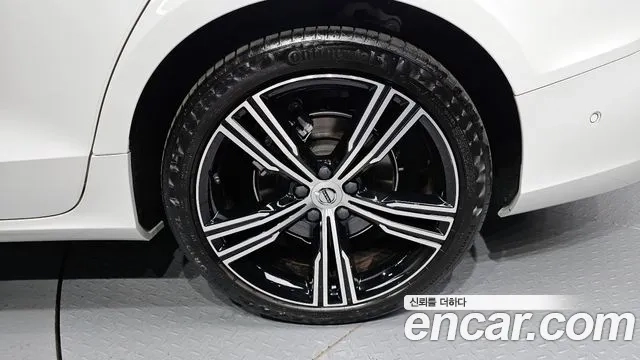 Volvo S60 3rd generation id 2911012 из Кореи 15