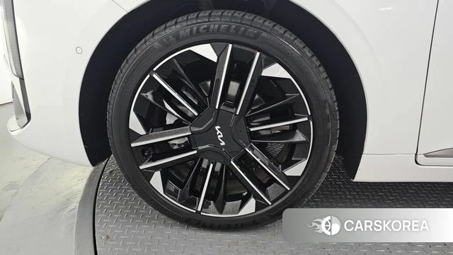 Kia The New K8 Hybrid id 4280083 из Кореи 25