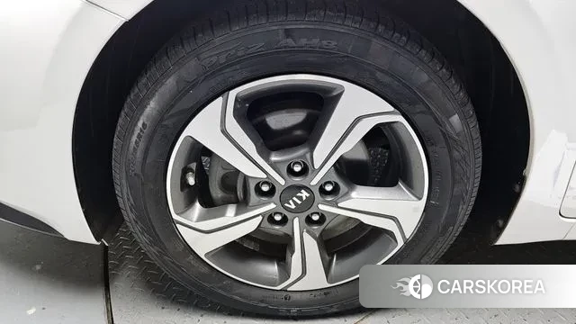 Kia Come New K3 id 3455156 из Кореи 15