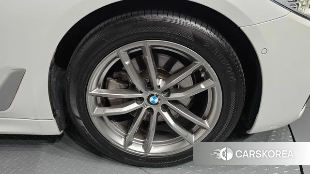 BMW 5 Series (G30) id 4496362 из Кореи 29