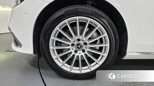 Mercedes-Benz E-Class W213 id 4740169 из Кореи 31