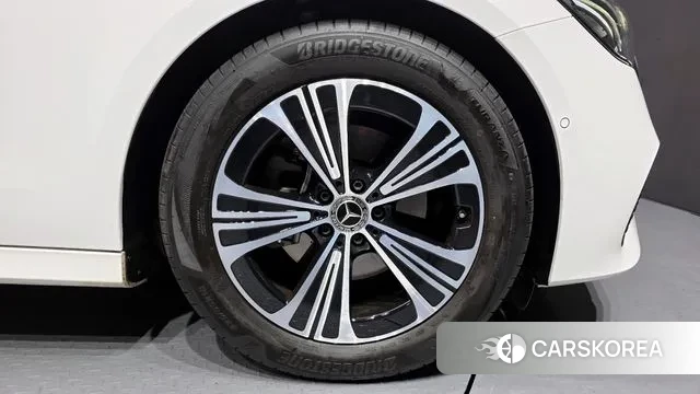 Mercedes-Benz E-Class W214 id 3486898 из Кореи 15