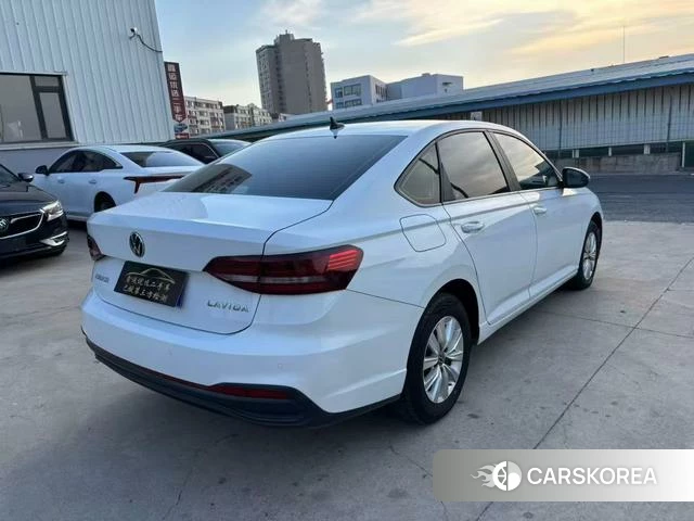 Volkswagen Lavida 2022 Белый из Китая, фото 5