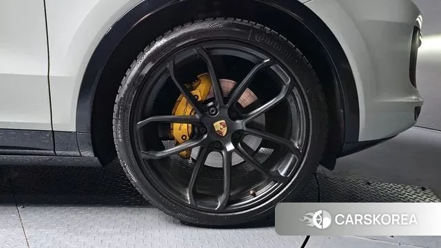 Porsche Cayenne (PO536) id 2985983 из Кореи 15