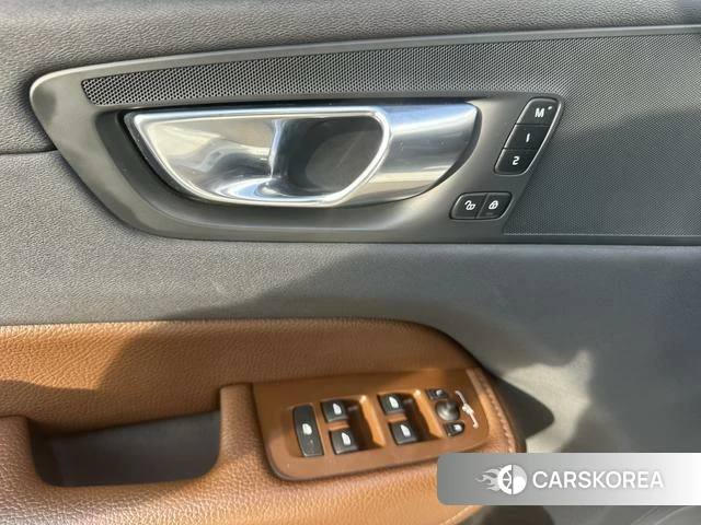Volvo XC60 id 4254181 из Китая 21