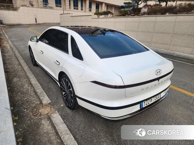 Hyundai Grandeur Hybrid (GN7) id 3400404 из Кореи 15