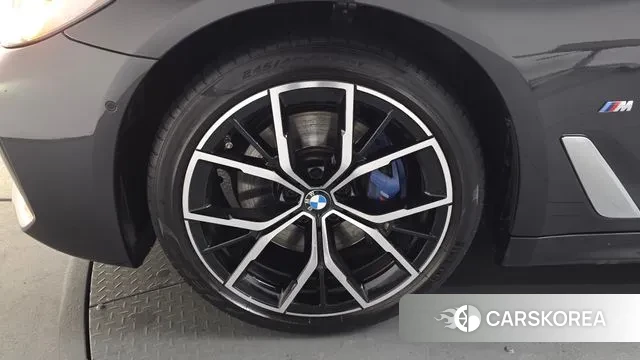 BMW 5 Series (G30) id 3690793 из Кореи 15