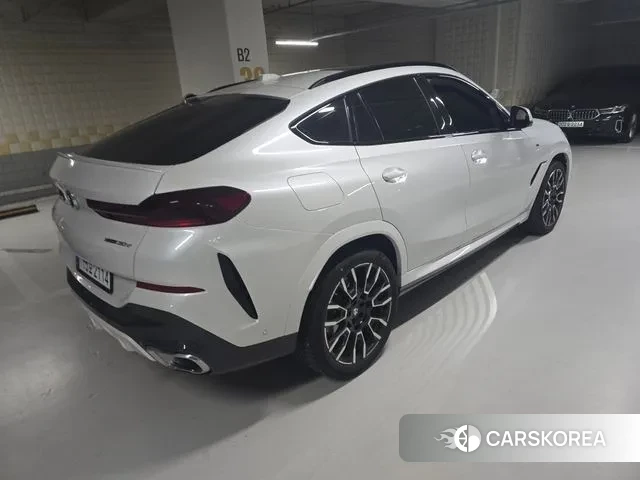 BMW X6 (G06) 2024 Белый из Кореи, фото 5