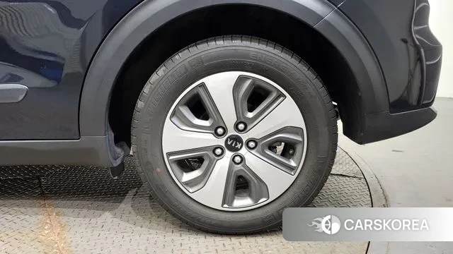 Kia Niro id 3134725 из Кореи 15