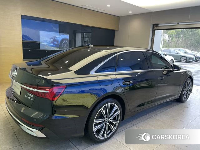 Audi A6L id 4256696 из Китая 11