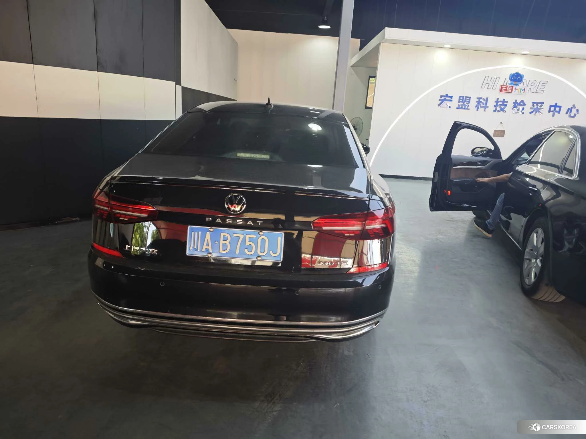 Volkswagen Passat 2021 Черный из Китая, фото 5
