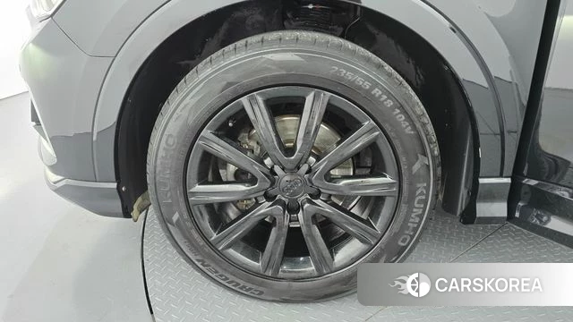 Audi Q3 (F3) id 4708035 из Кореи 25