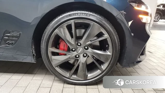 Genesis The New G70 id 3043676 из Кореи 15