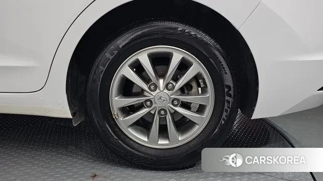 Hyundai The New Avante AD id 3760692 из Кореи 15