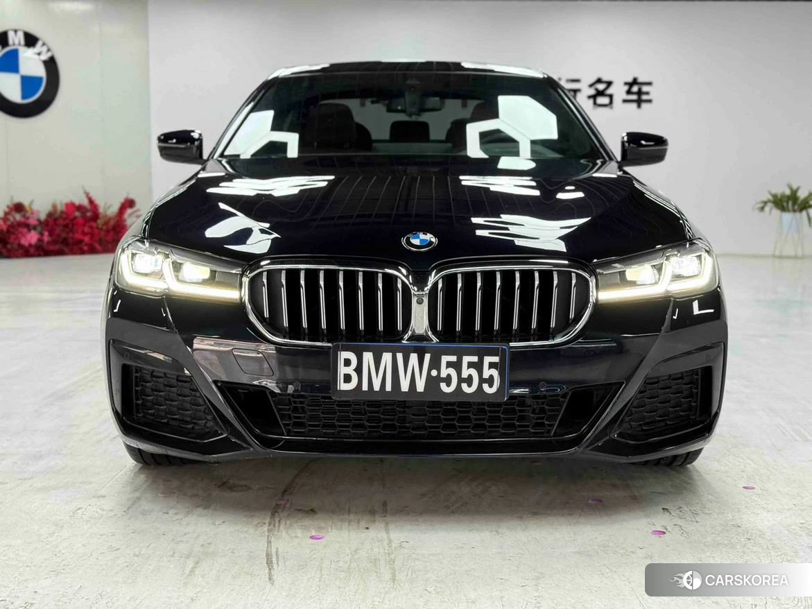 BMW 5 series 2021 Черный из Китая, фото 5