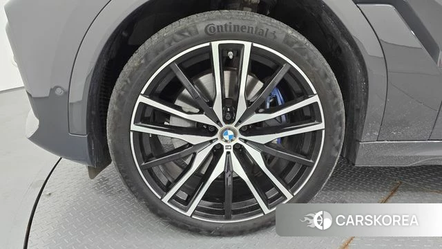 BMW X6 (G06) id 4549535 из Кореи 30