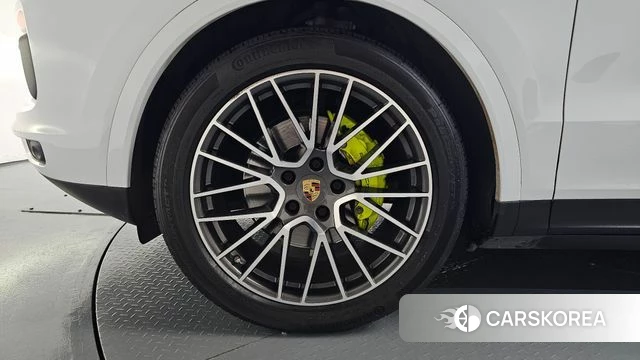 Porsche Cayenne (PO536) id 4344559 из Кореи 30