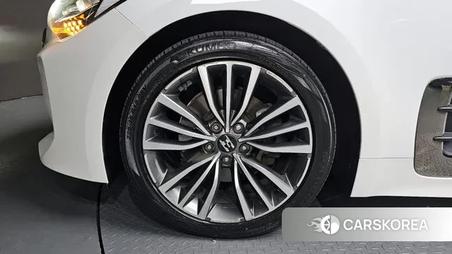 Kia Stinger id 2986729 из Кореи 15