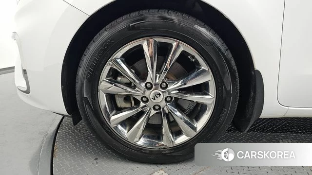 Kia The New Carnival id 4596312 из Кореи 26