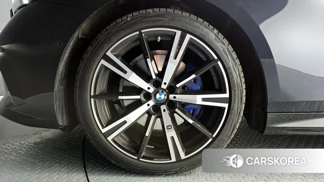 BMW 5 Series (G60) id 3769457 из Кореи 15