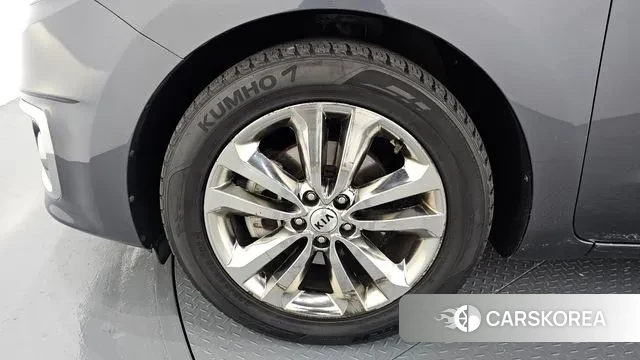 Kia All New Carnival id 3363323 из Кореи 15