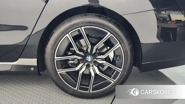 BMW 7 Series (G70) id 3653850 из Кореи 15