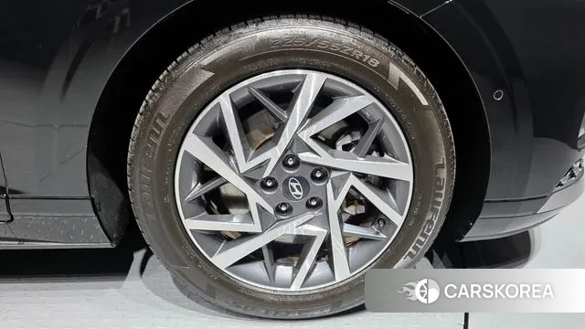 Hyundai Grandeur (GN7) id 3696599 из Кореи 15