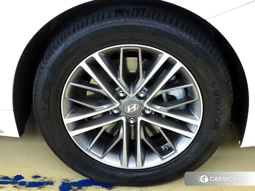 Hyundai Grandeur IG id 1623911 из Кореи 15