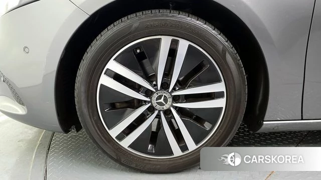 Mercedes-Benz A-Class W177 id 3832679 из Кореи 15