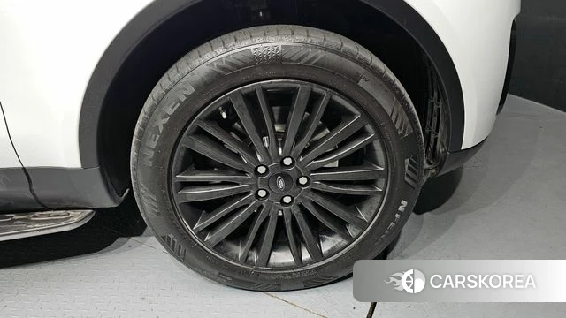 Land Rover Discovery 5 id 3880307 из Кореи 15