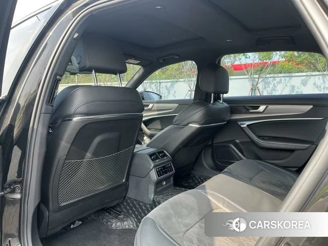 Audi A6L id 4240930 из Китая 10