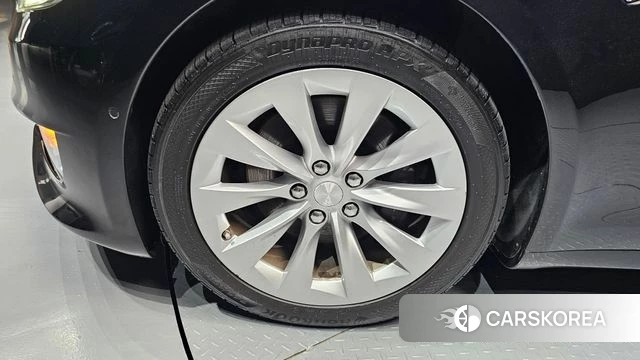 Tesla Model S id 4402684 из Кореи 30