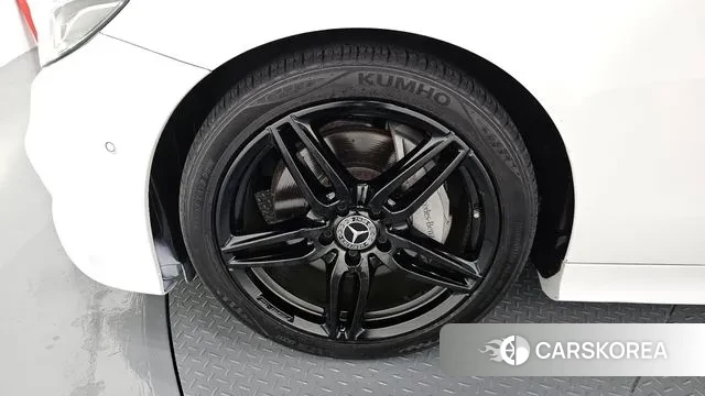 Mercedes-Benz E-Class W213 id 3308088 из Кореи 15