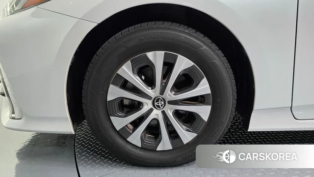 Toyota Prius Prime id 4697340 из Кореи 28