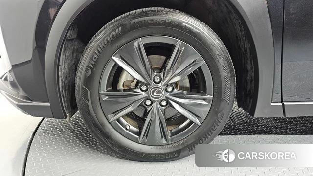 Lexus UX250h id 4630720 из Кореи 27