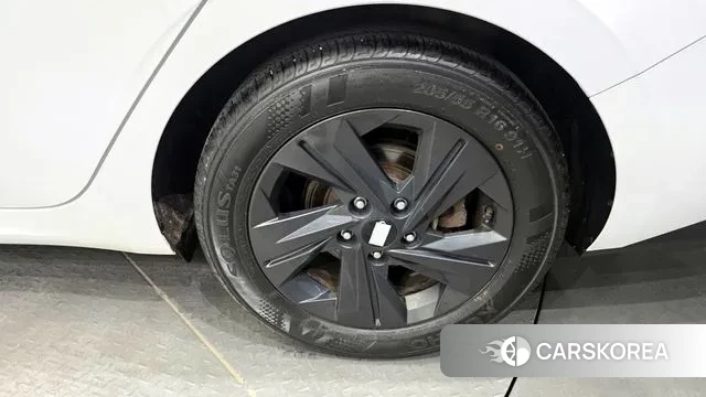 Hyundai Avante Hybrid (CN7) id 3201469 из Кореи 15