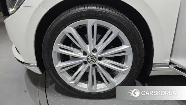 Volkswagen Passat GT (B8) id 3107205 из Кореи 15