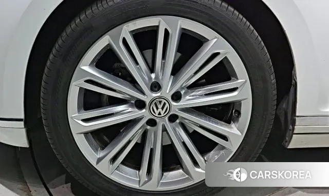 Volkswagen Passat GT (B8) id 2986835 из Кореи 14
