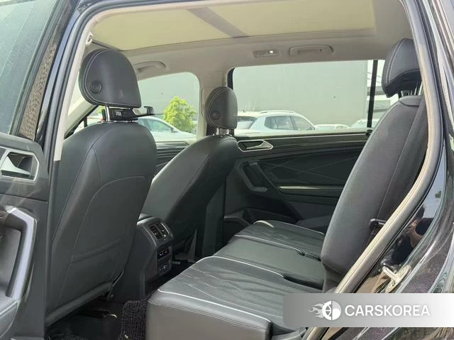 Volkswagen Tiguan L 2022 Черный из Китая, фото 5