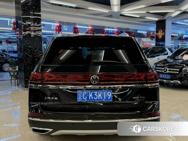 Volkswagen Tourang 2024 Черный из Китая, фото 5