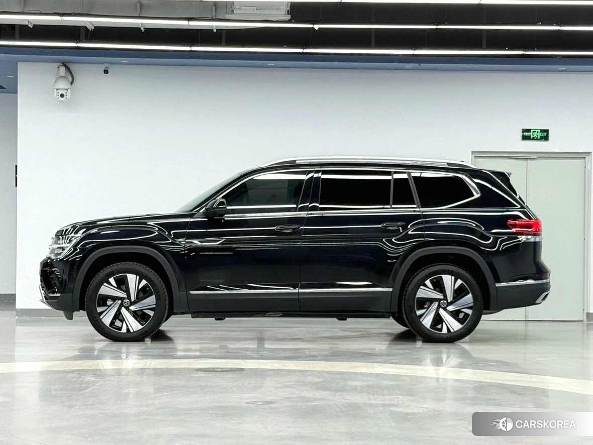 Volkswagen Tourang id 4420871 из Китая 10